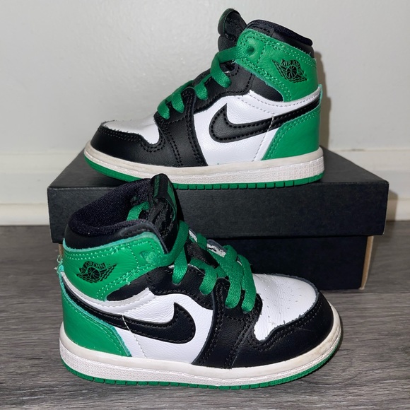 SOLD 🍀Lucky Green🍀 Jordan 1 6C - Picture 2 of 6